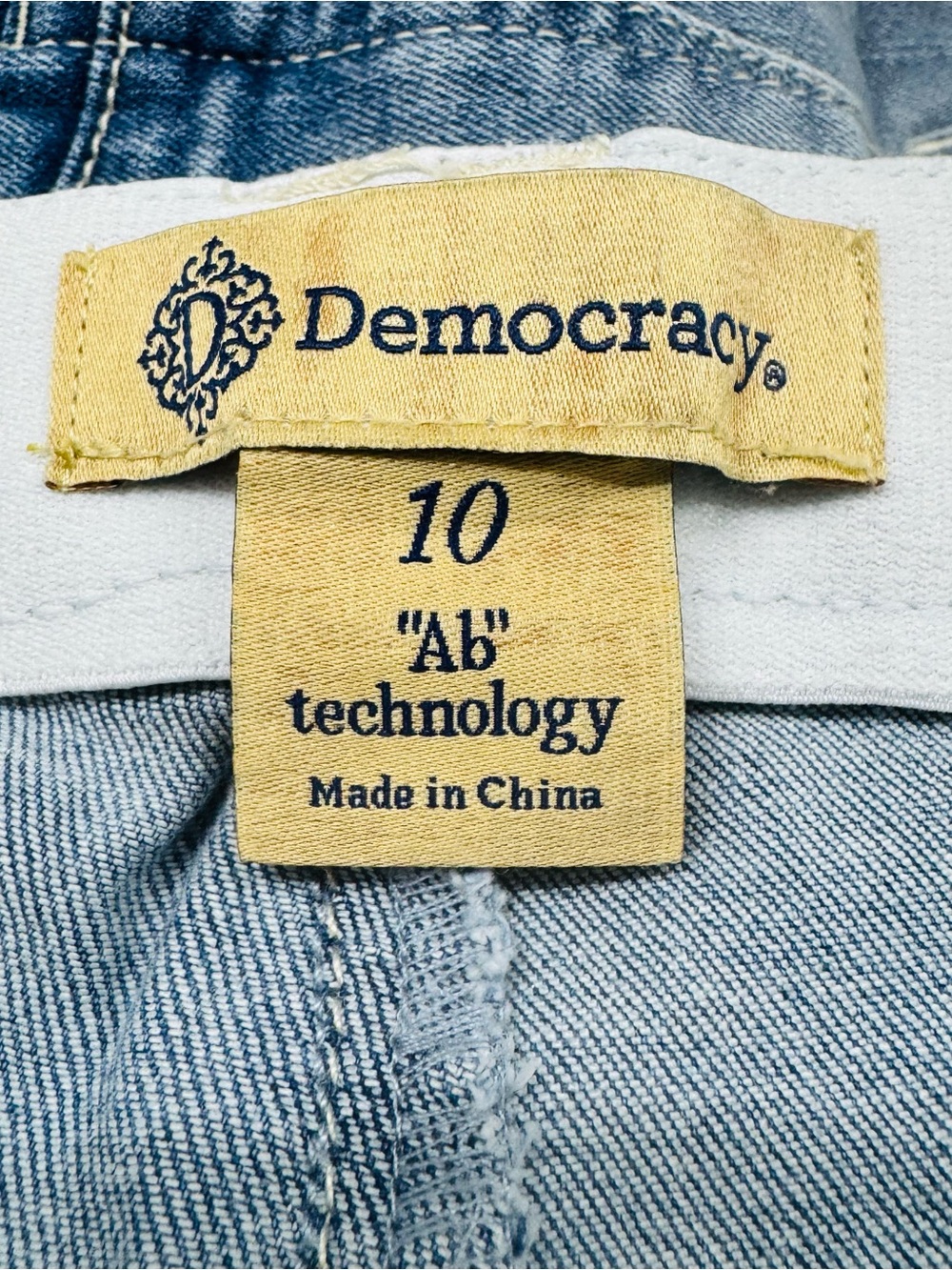 Democracy Light Blue Cropped Ankle Jeans - Picture 6 of 8